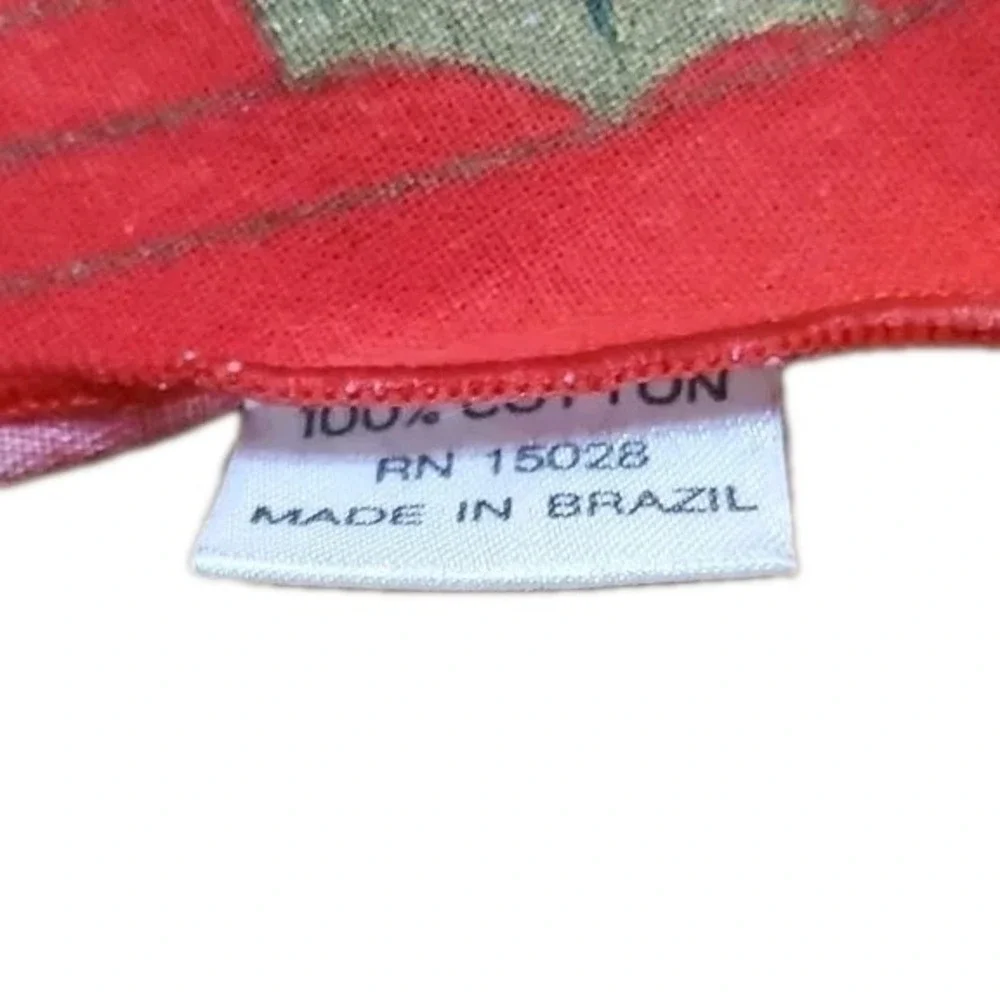 Poinsettia Christmas Tablecloth Oval 58x80 with Napkins 16x16‎ Red and Green